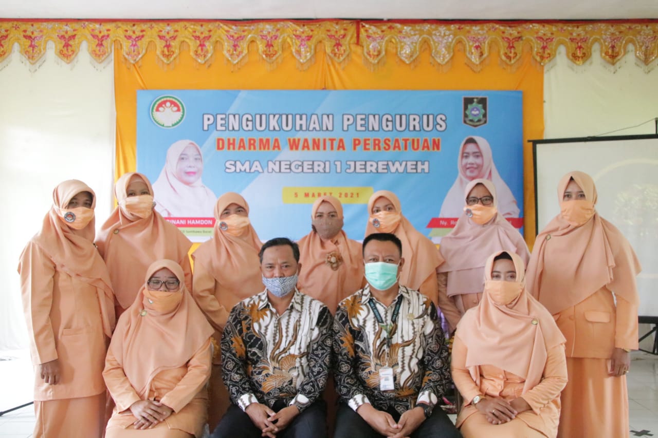 Pengukuhan DWP SMAN 1 Jereweh Periode 2021-2025 20